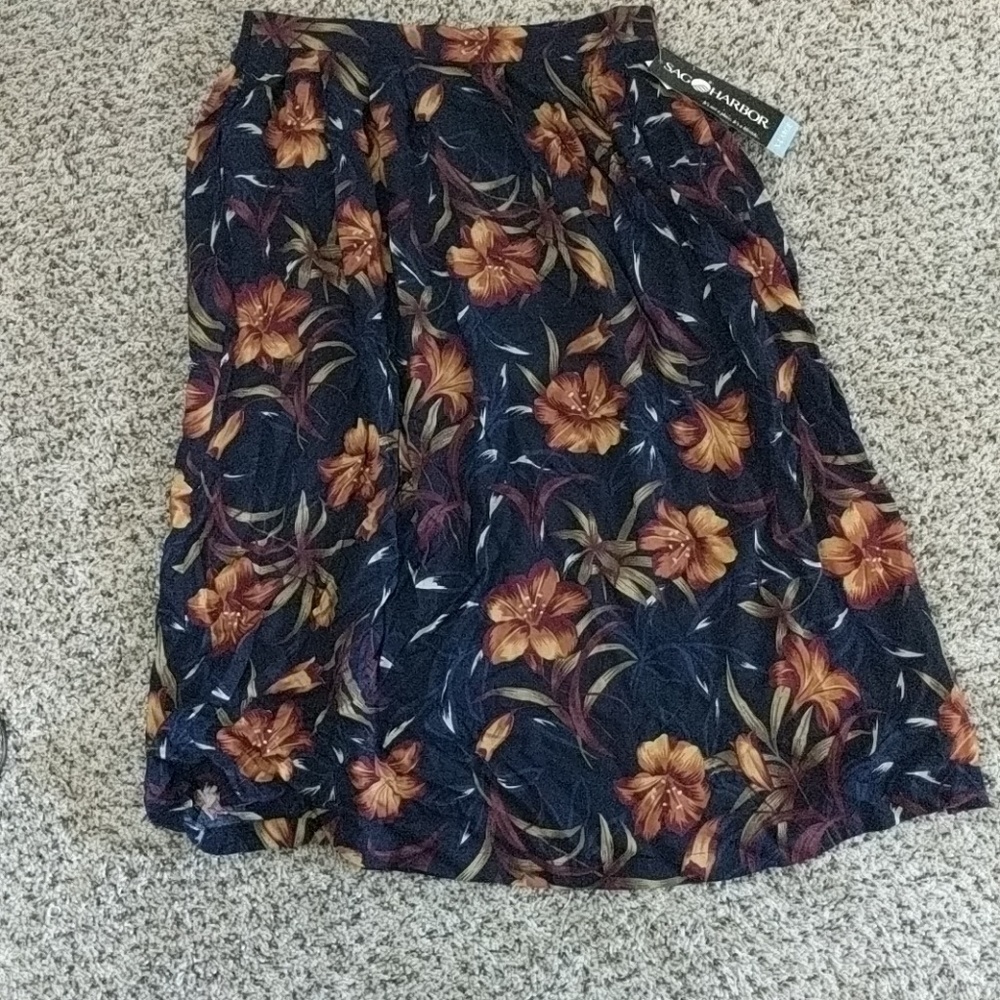 Vintage Midi skirt with pockets